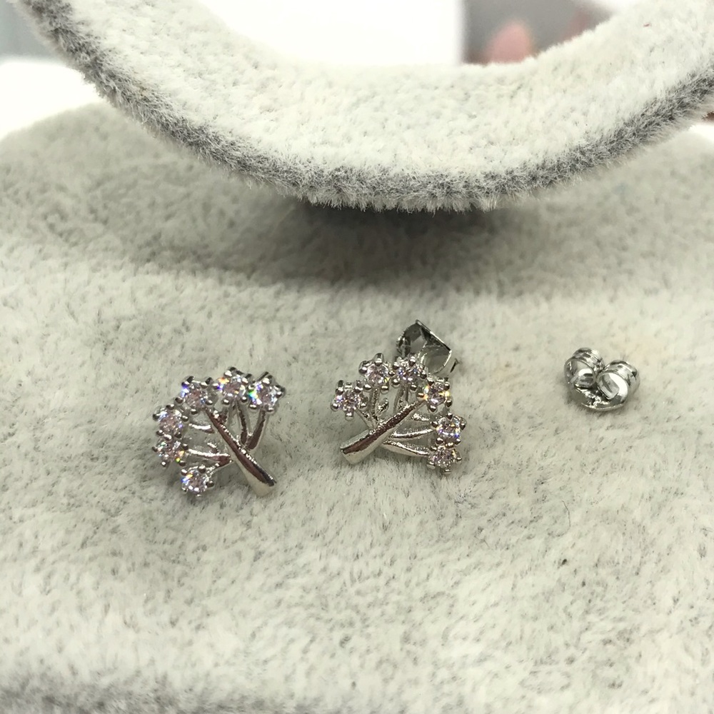 🌟 Silver 925 Tree Earrings - Picture 4 of 5